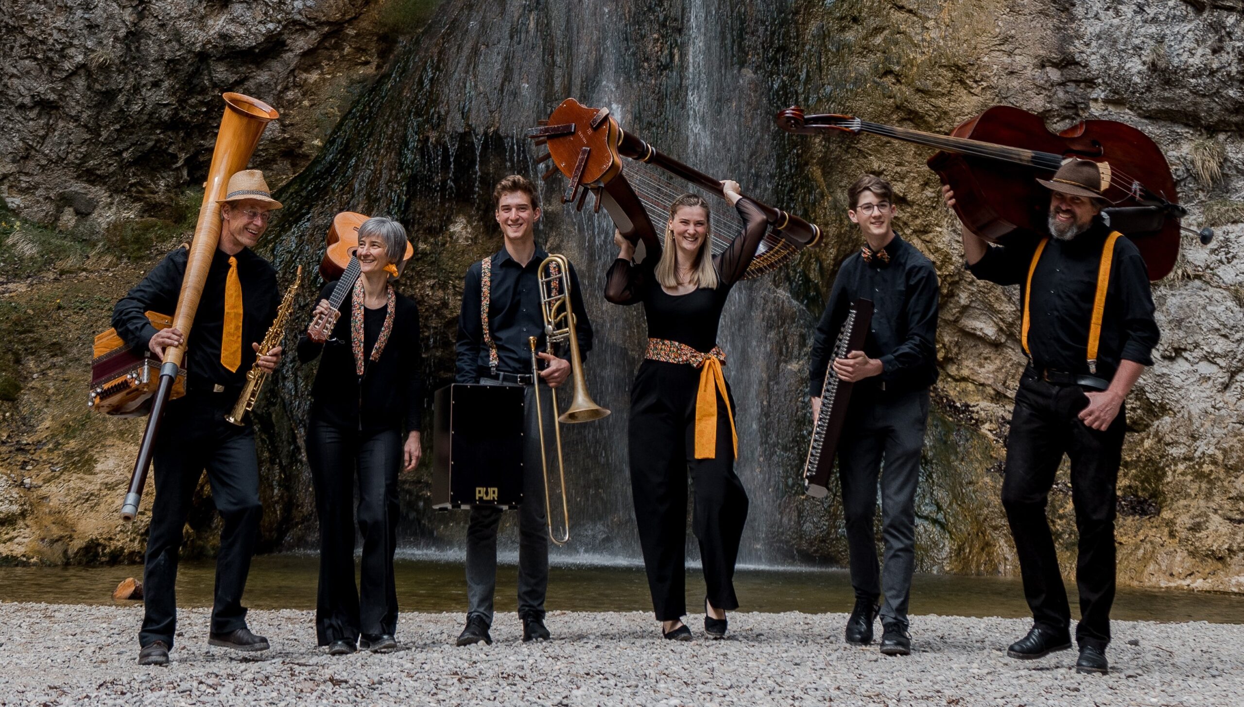AUT&shy;l&auml;ndisch.family Konzert